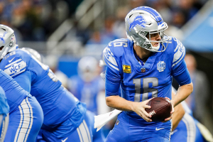 Nov. 19, 2023 ~ Detroit Lions quarterback Jared Goff runs a play against the Chicago Bears during the first half at Ford Field. Photo: Junfu Han ~ USA TODAY NETWORK