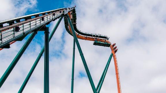 WATCH!  The LARGEST Dive Coaster In The World Is Now Open!
