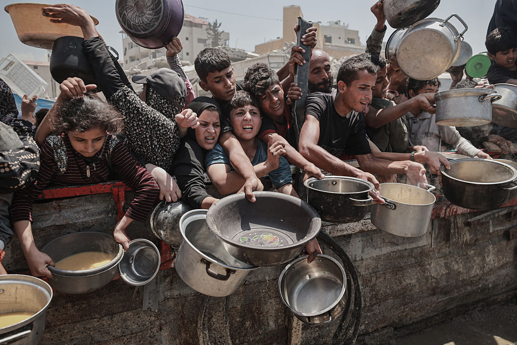 Report: Anti-Israel Photographer Stages Photographs Of Hunger In Gaza