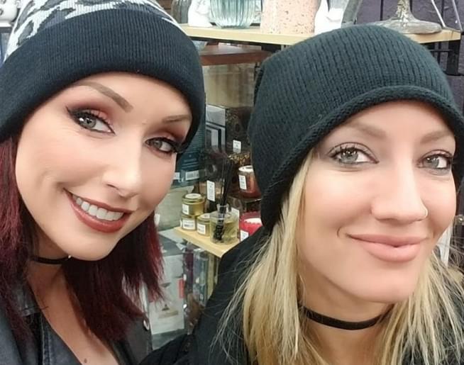 Shopping with Nita Strauss