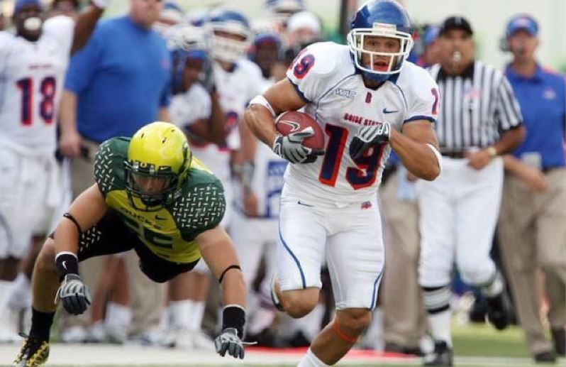 VINNY PERRETTA: FORMER WR STAR ON RAISING BLUE CHAOS – AND COLLEGE ROOMMATE BUSH HAMDAN