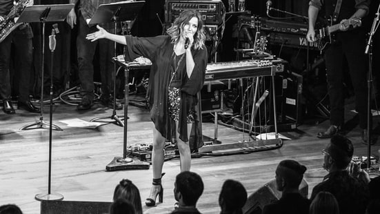 See Martina McBride Talk Women Empowerment, ‘Bro Country’ Formula