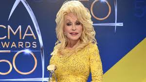 Dolly Parton Promises $1,000 Per Month To Families That Lost Homes In Tennessee Wildfires
