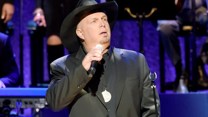 Garth Brooks Talks Influence of Randy Travis, Joins Tribute Concert
