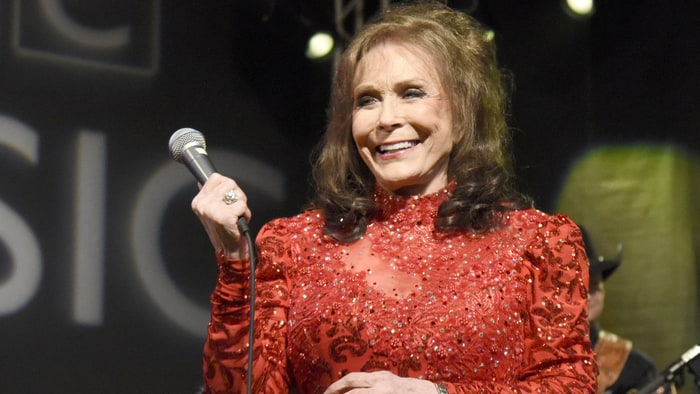 Loretta Lynn: ‘Willie Ain’t Dead Yet And Neither Am I’
