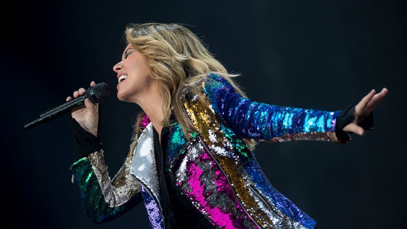On the Charts: Shania Twain Returns To Number One