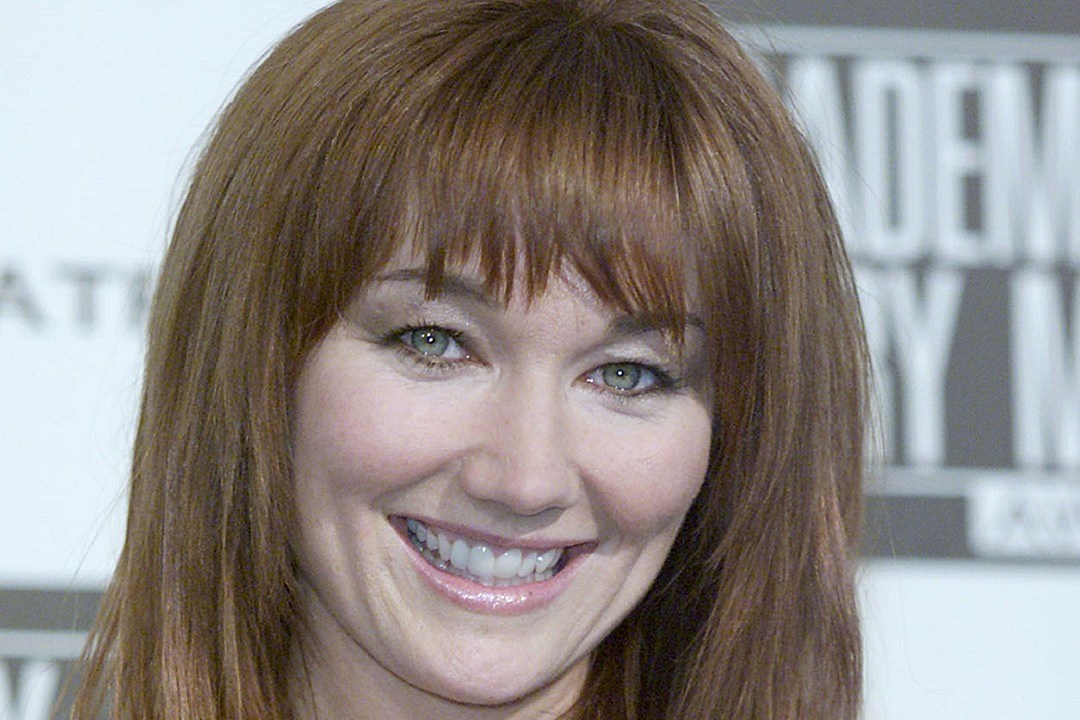 Lari White Talks Radio Discrimination, Defying Genres In Rare Interview