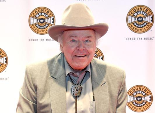 Roy Clark, Country Guitar Virtuoso, ‘Hee Haw’ Star, Has Died At 85