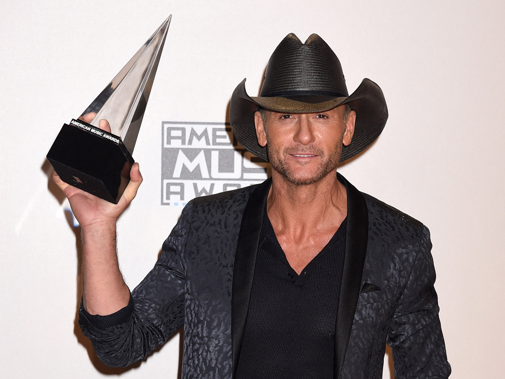 Tim McGraw, Carrie Underwood, Blake Shelton and FGL Take Home Top Country Honors at the American Music Awards [Photo Gallery]