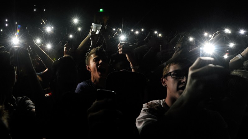 Apple Wants To Stop You From Filming Concerts