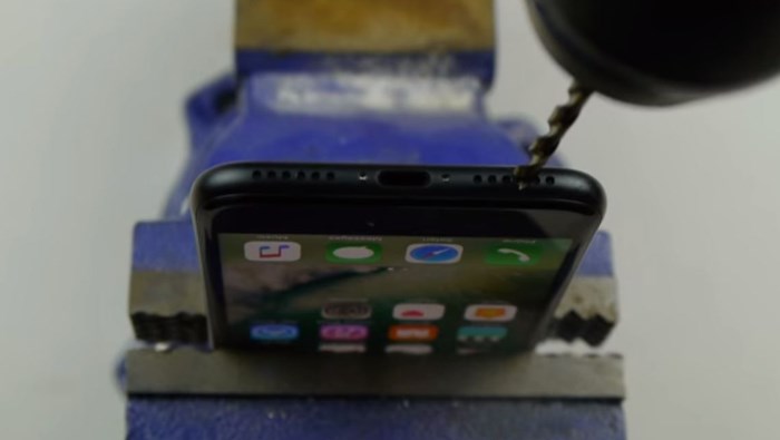 Drilling Hole In iPhone 7 Won’t Reveal “Secret” Headphone Jack