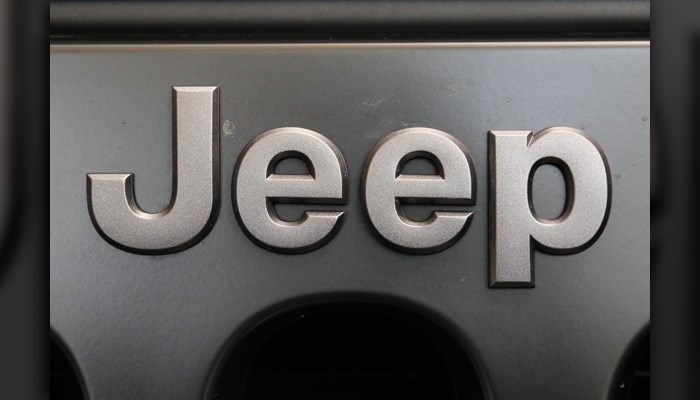 Fiat Chrysler Recalls 224K Jeeps; Air Bags May Not Work
