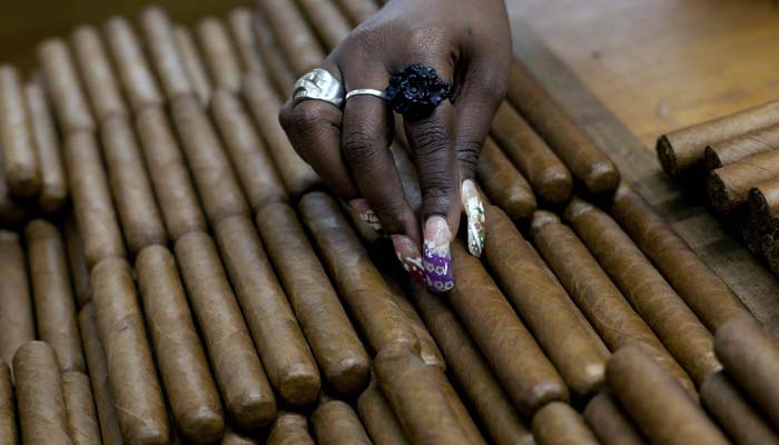US Removes Limits On Bringing In Cuban Rum, Cigars
