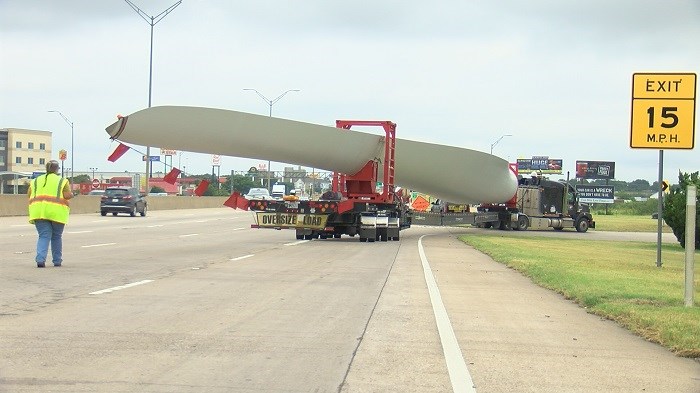 Tight Turn Causes Brief Traffic Shutdown