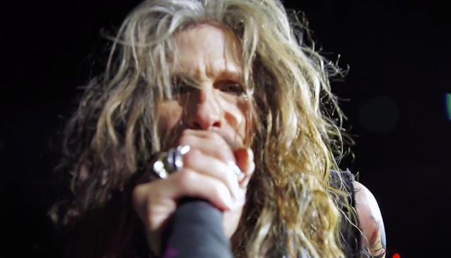 Steven Tyler Says Aerosmith Is ‘Probably Doing A Farewell Tour’ In 2017
