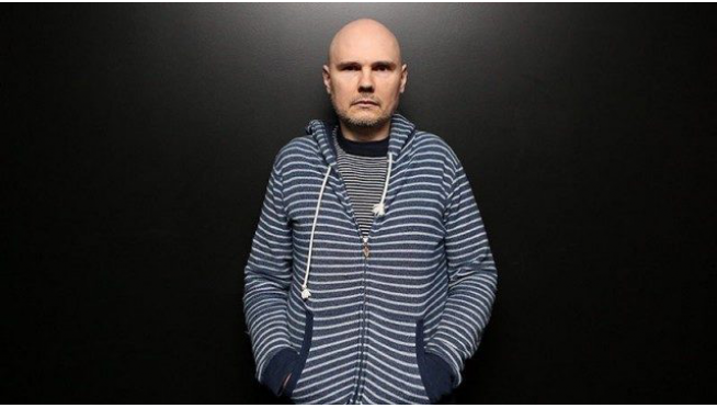 Billy Corgan covers a Frank Sinatra Christmas Classic on WGN TV