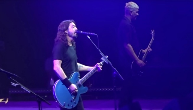 WATCH: Foo Fighters Perform New Song “Dirty Water” In Paris!