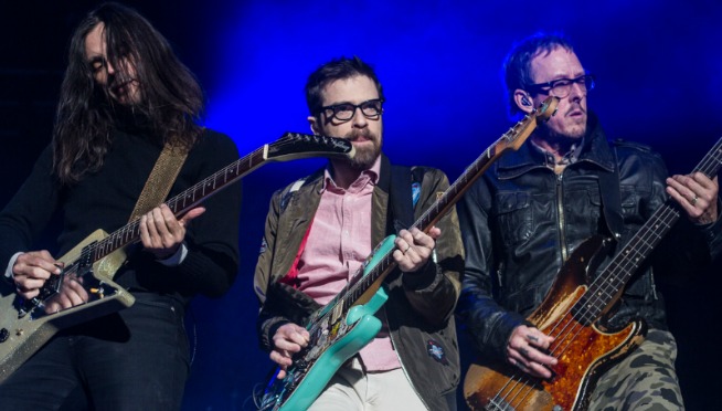 Watch Weezer perform boozed-up new track ‘Happy Hour’ on ‘Late Show