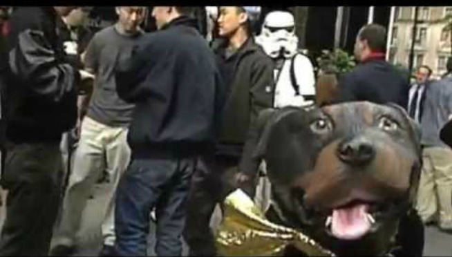 Relive Triumph the Insult Comic Dog ripping Star Wars fans