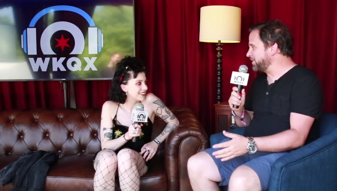 Lollapalooza: Pale Waves plays 1st US festival (backstage interview with Brian)