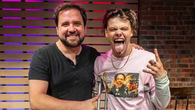 YUNGBLUD – The Lounge – Meet and Greet