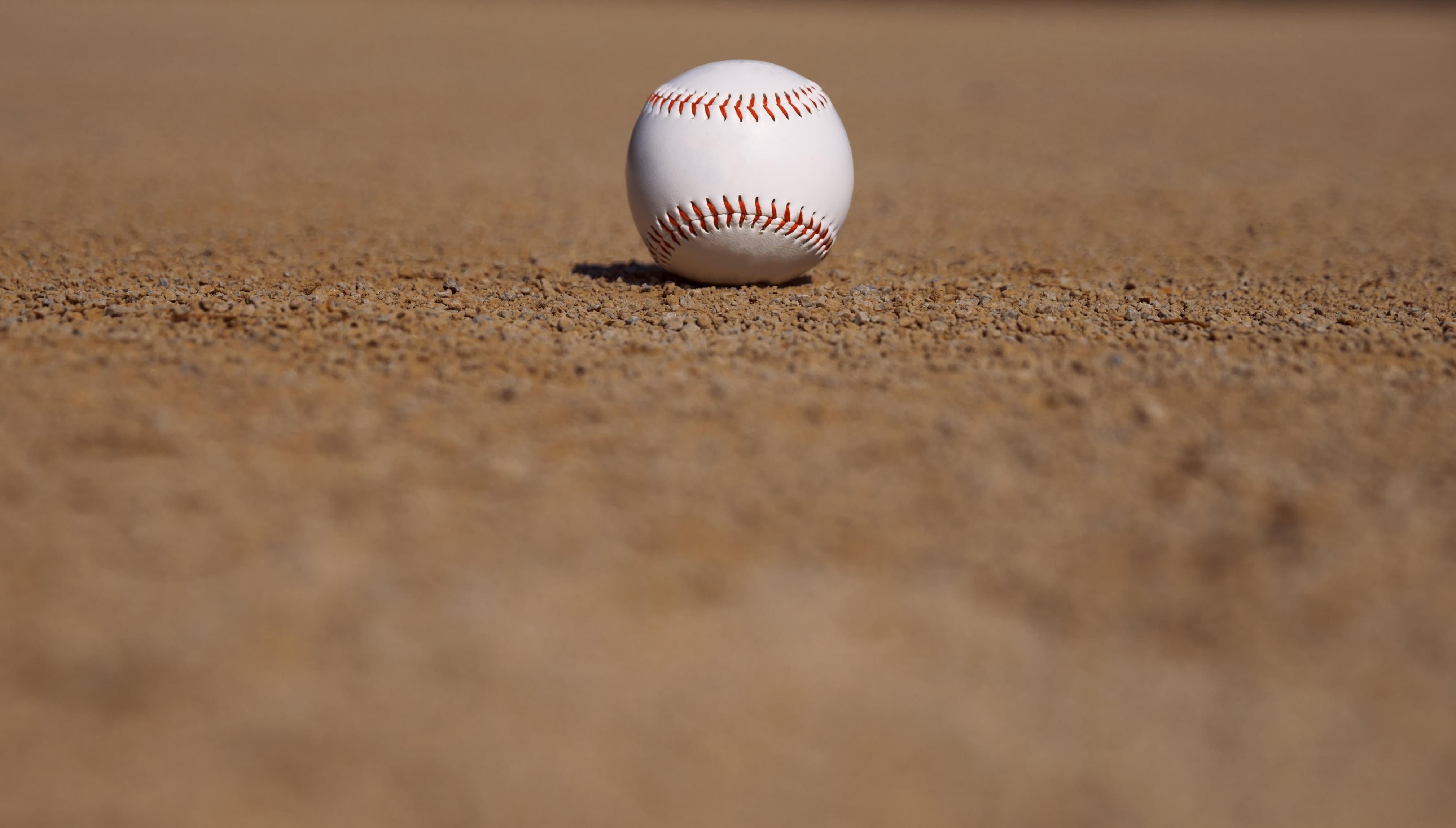 No fans at MLB games has some weird moments