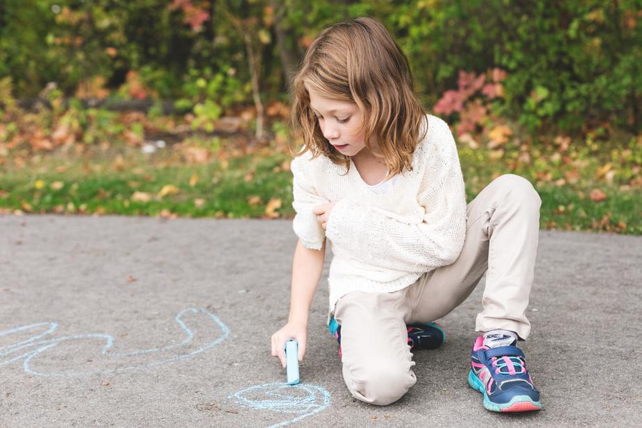 This chalk mural is trippy!