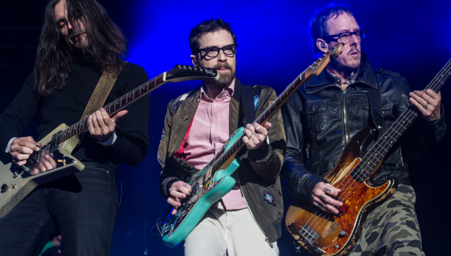 Weezer jam in a new Netflix Christmas film