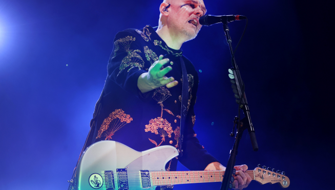 Billy Corgan is the new owner of an iconic neon from Chicago’s history