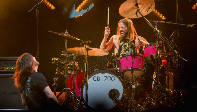 Today’s must see: Taylor Hawkins’ son on drums, dedicating “My Hero” to his Dad