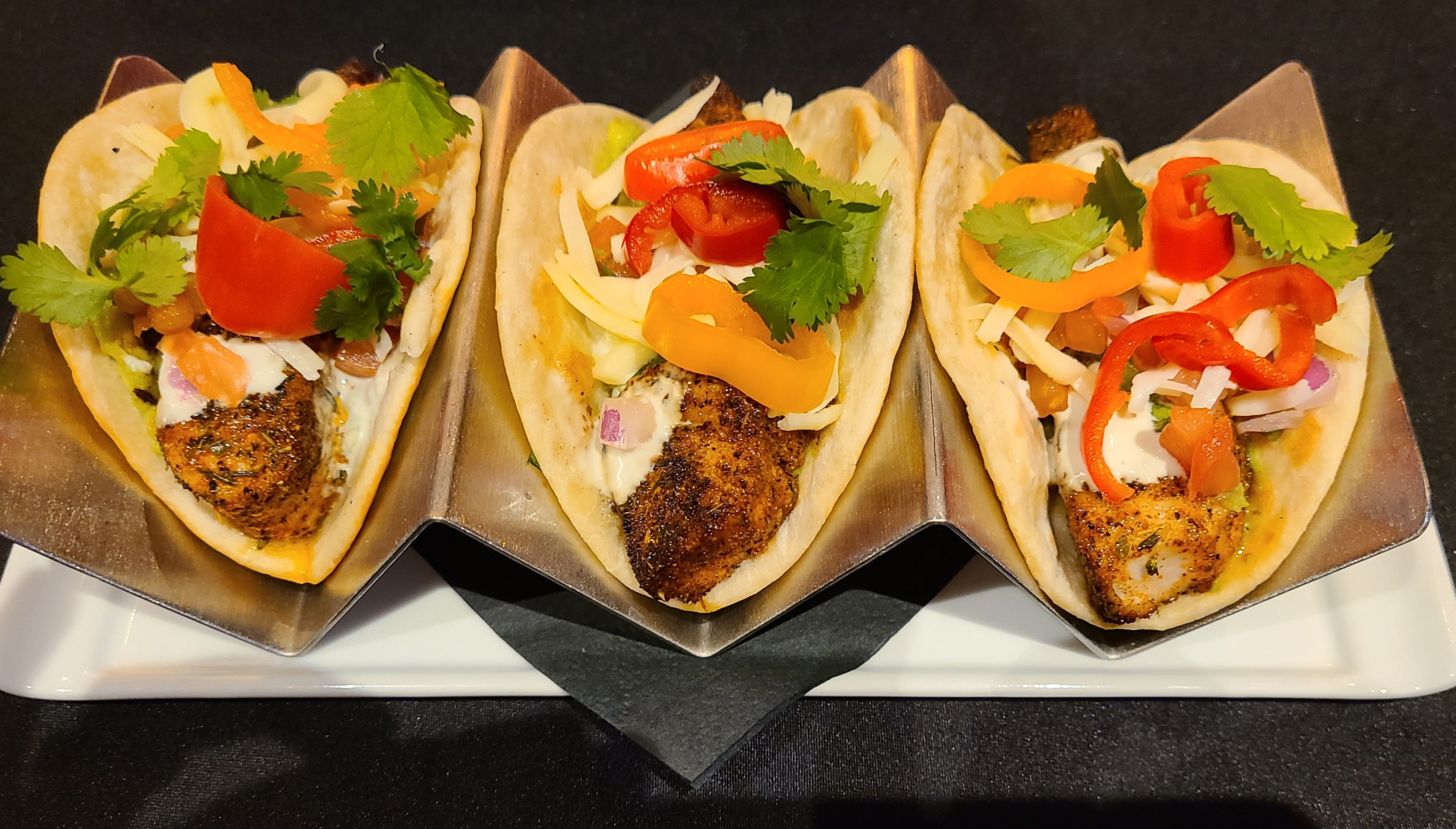 Taco shop in Glenview goes viral after owner’s daughter wishes for “customers for Christmas”