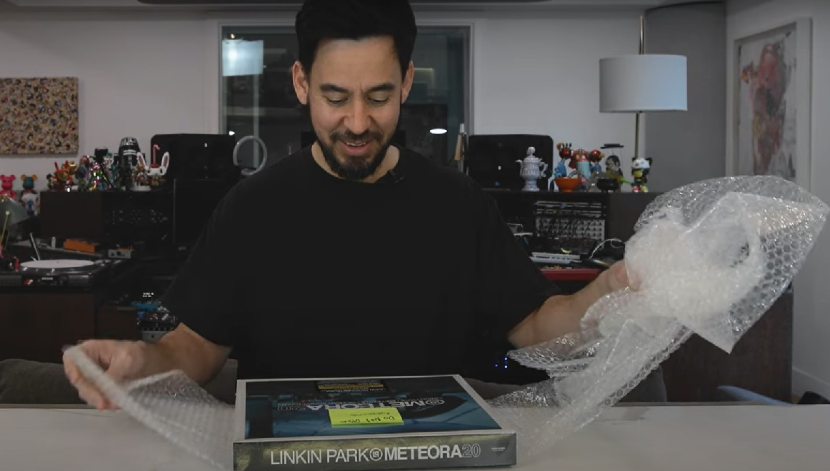 Mike Shinoda unboxes Meteroa 20th anniversary super deluxe box set