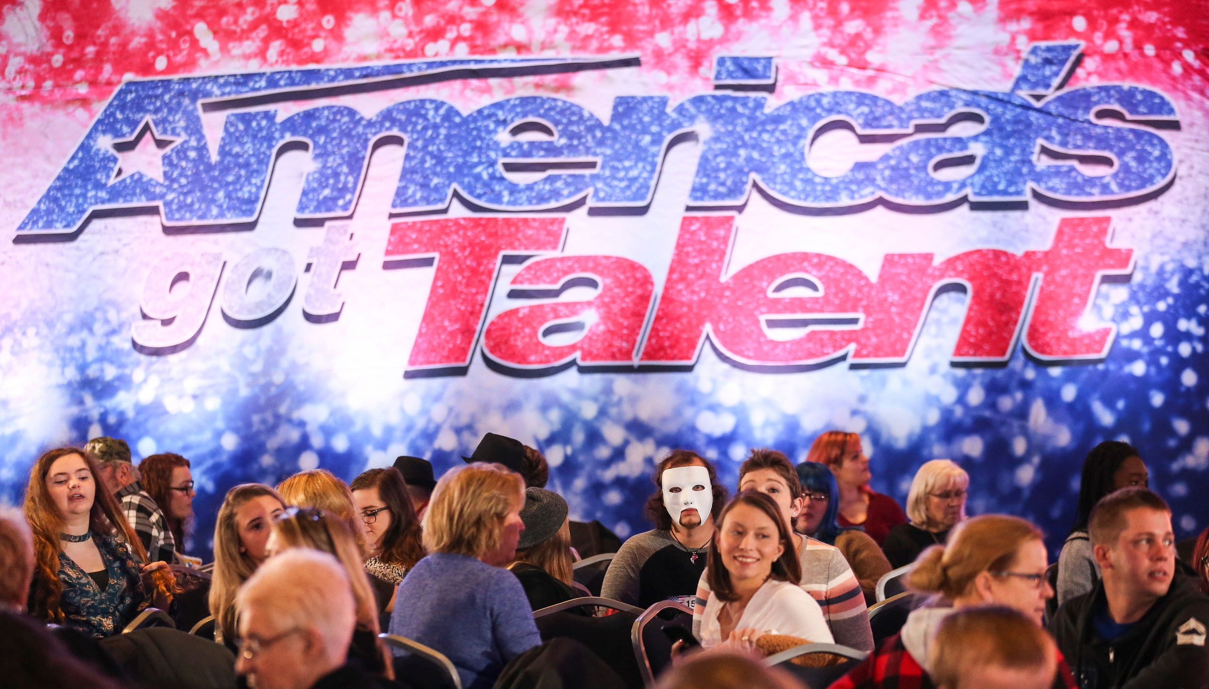 Man wows America’s Got Talent judges,  audience with violin cover of ‘Chop Suey’