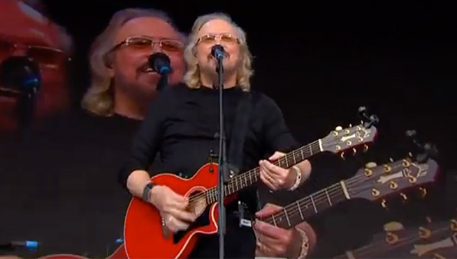 Barry Gibb Took To The Stage In Glastonbury