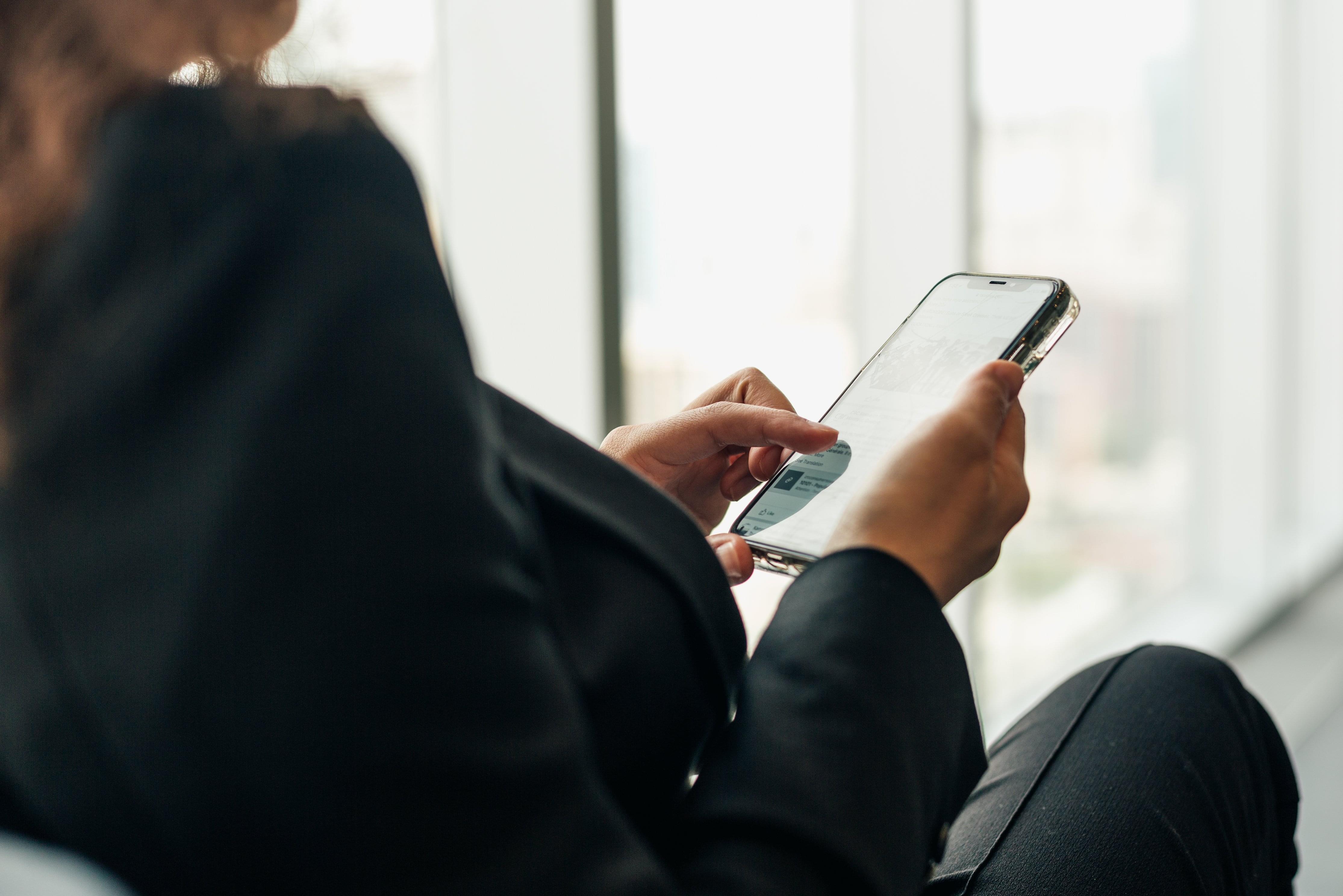 Survey: Americans spend nearly half their days looking at screens