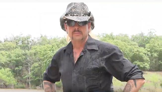 Joe Exotic from “Tiger King” Was Afraid of Tigers?!