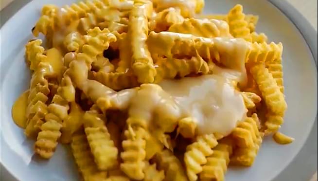 Shake Shack revealed the recipe for its CHEESE SAUCE