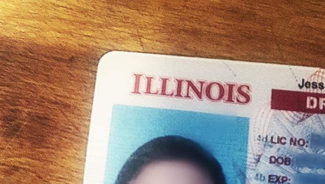 Should Illinois let you add your Driver’s License to your Smart Phone?