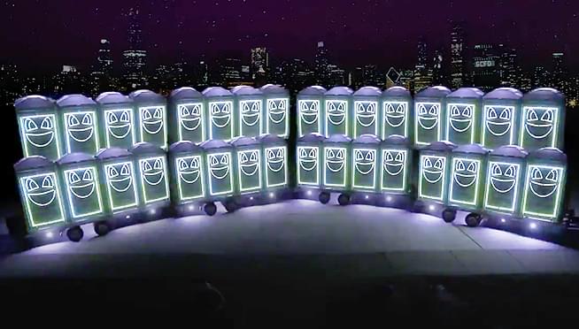 Indiana lit porta-potty choir sings ‘Hallelujah’ to celebrate end of 2020