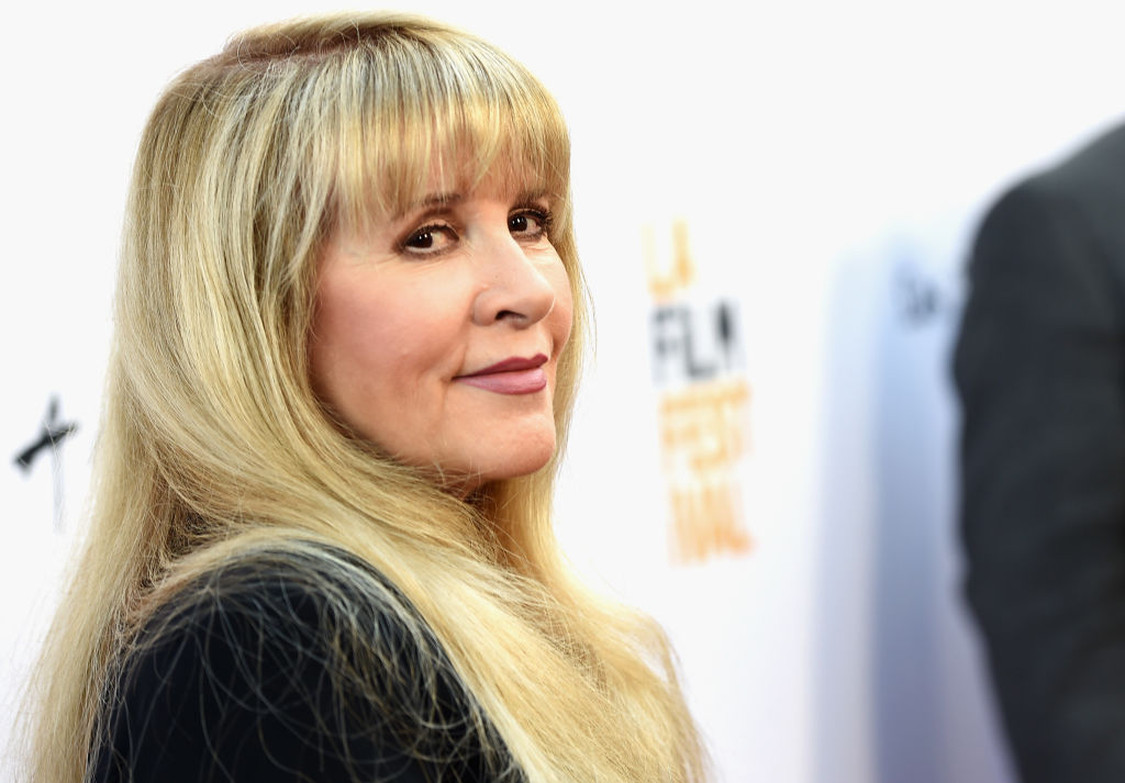 Stevie Nicks scraps all upcoming concert dates due to Covid