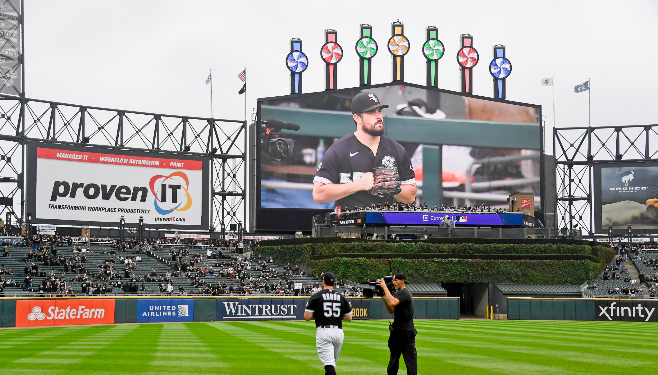 Struggling White Sox to drop season-ticket prices for 2025