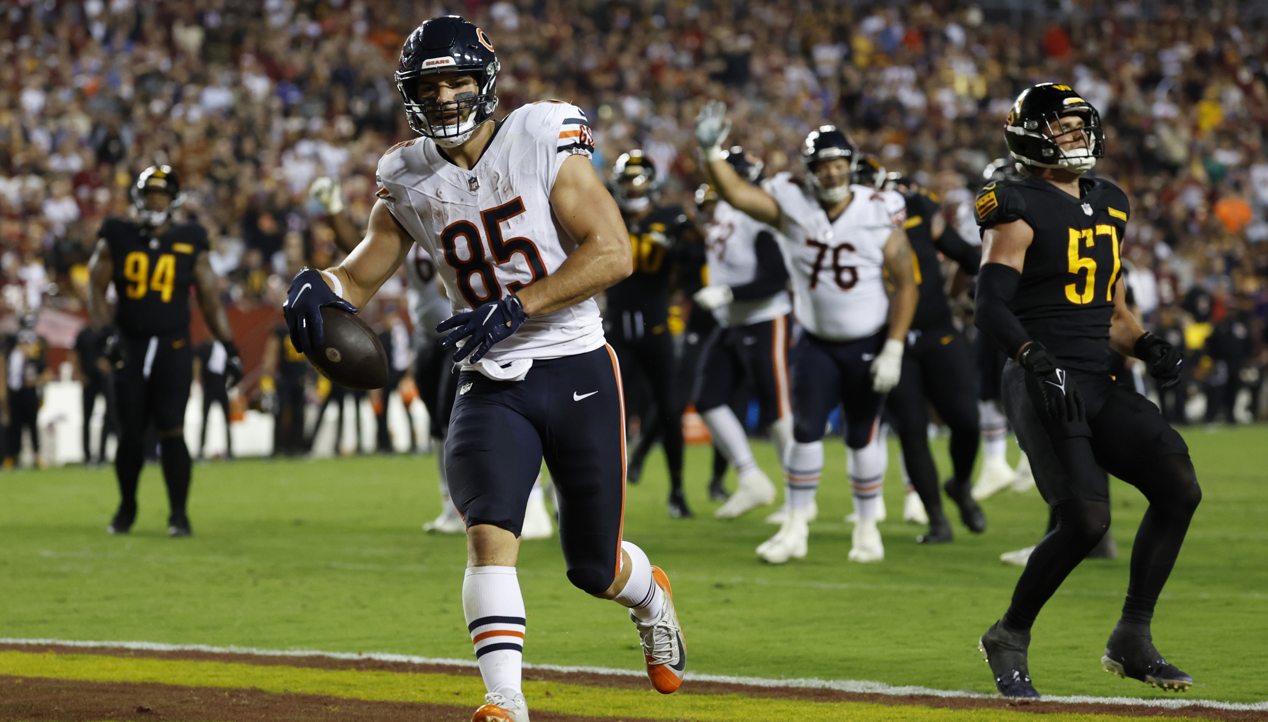 Bears defeat Commanders 40-20 at FedEx Field