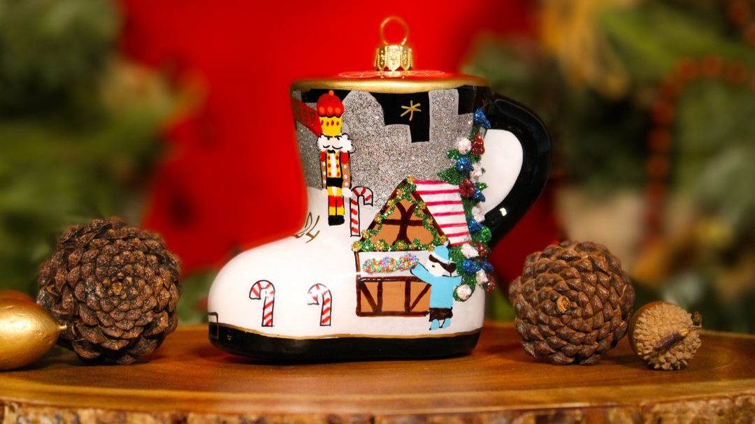 Christkindlmarket reveals new mugs for 2024 season