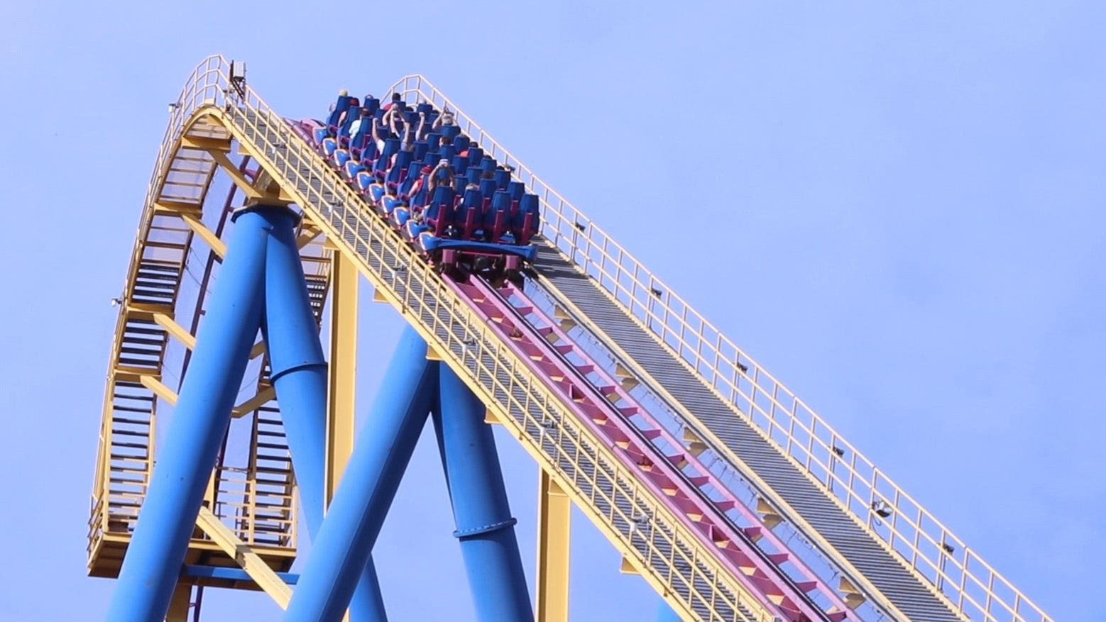 Six Flags Great America announces ‘last chance to ride’ popular coaster before ‘major refresh’