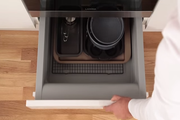 Do You Know What The Oven Drawer Is For? Chances Are, You’re Wrong!