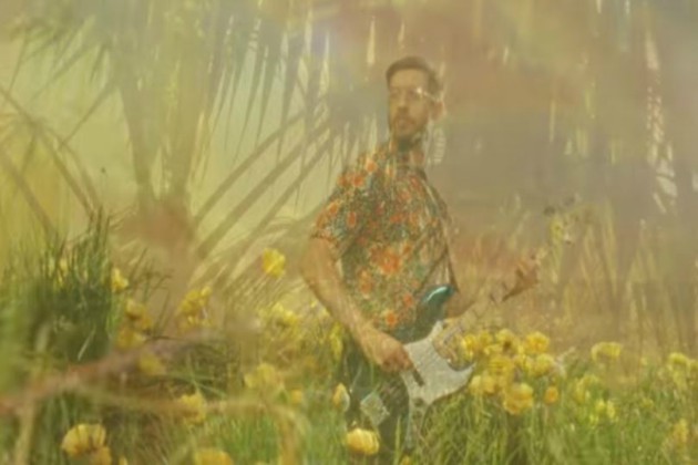 Calvin Harris Releases ‘Feels’ Visual [VIDEO]