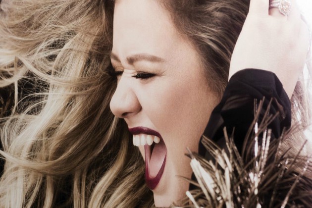 Kelly Clarkson Is Just Like The Rest Of Us