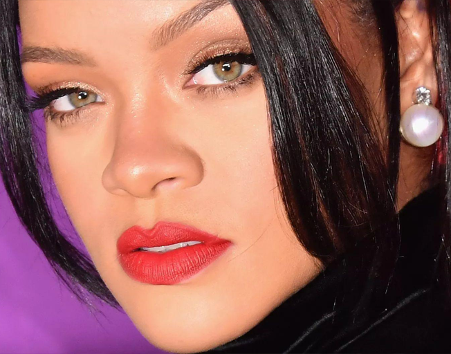 Rihanna Confirms She’s Is The Next Super Bowl Halftime Performer