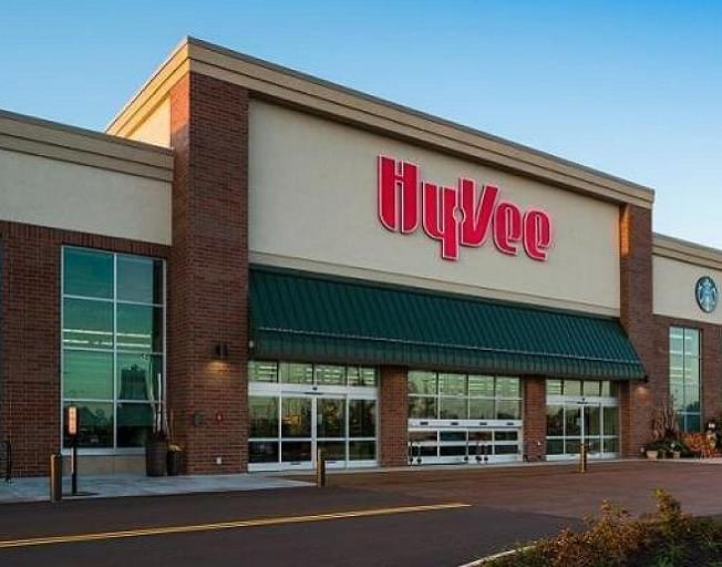 Hy-Vee Offers Free Full-Service Fueling