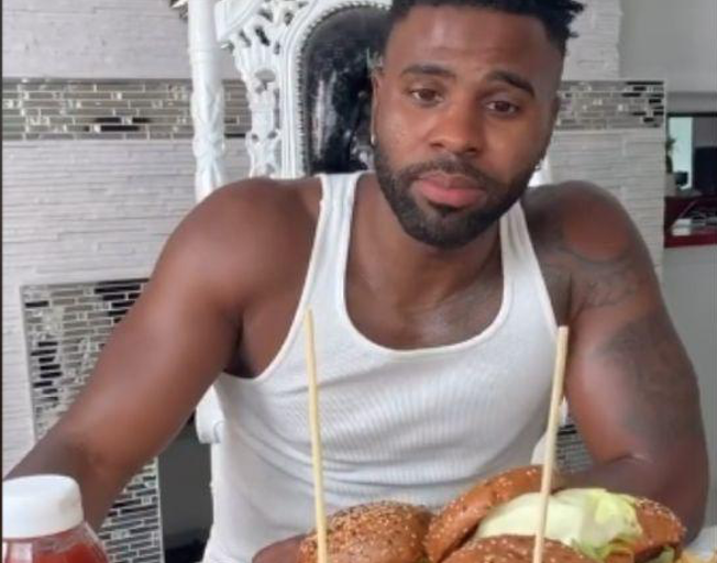 Jason Derulo Eats 22 Hamburgers to Celebrate 22 Million TikTok Followers